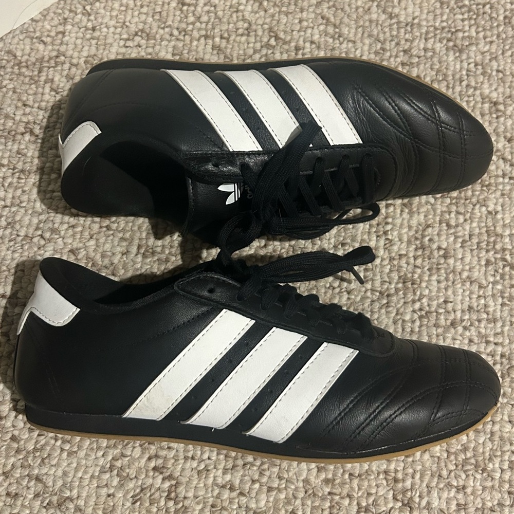 Adidas Samba Style Black/White Women’s Sneaker - Picture 7 of 8